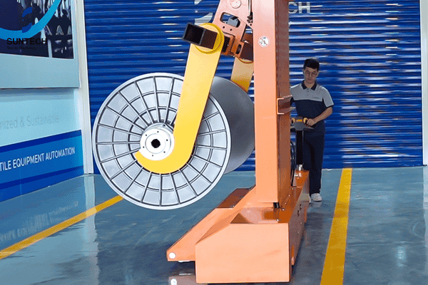 Smart Handling: Electric Warp Beam Trolley Helps Smart Upgrade of Weaving Workshop