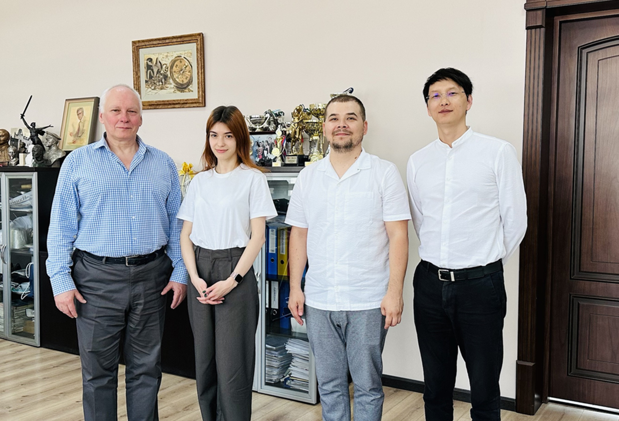  <strong>APITEKS<span style="font-size:10px;">&nbsp;(UZBEKISTAN)</span></strong> 