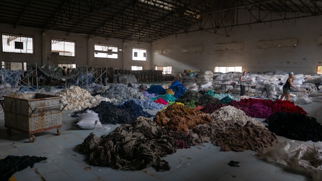 Lagos, Nigeria to ban textile waste from landfill within three months